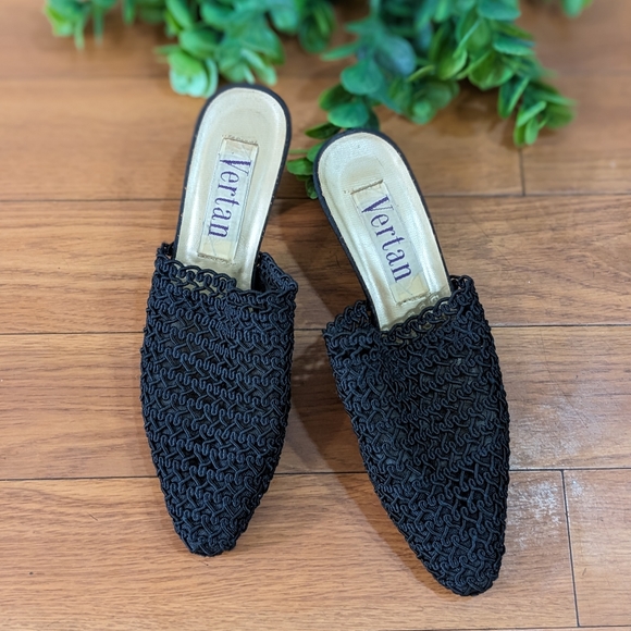 Vertan Shoes - VINTAGE Vertan crochet mules size 5.5